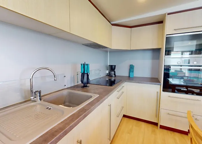 Posadom, Mobil 82 Avec Piscine Brem-Sur-Mer