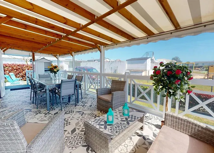 Posadom, Mobil 82 Avec Piscine