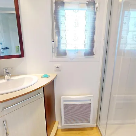 Posadom, Mobil 82 Avec Piscine Prázdninový dům Brem Sur Mer