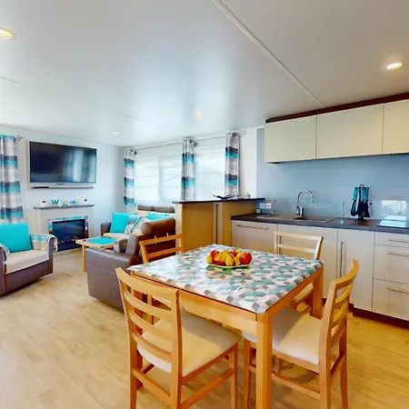 Posadom, Mobil 82 Avec Piscine *