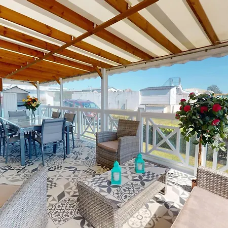 Posadom, Mobil 82 Avec Piscine Tatil Evi Brem Sur Mer