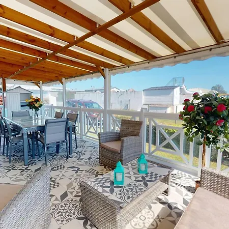 Posadom, Mobil 82 Avec Piscine